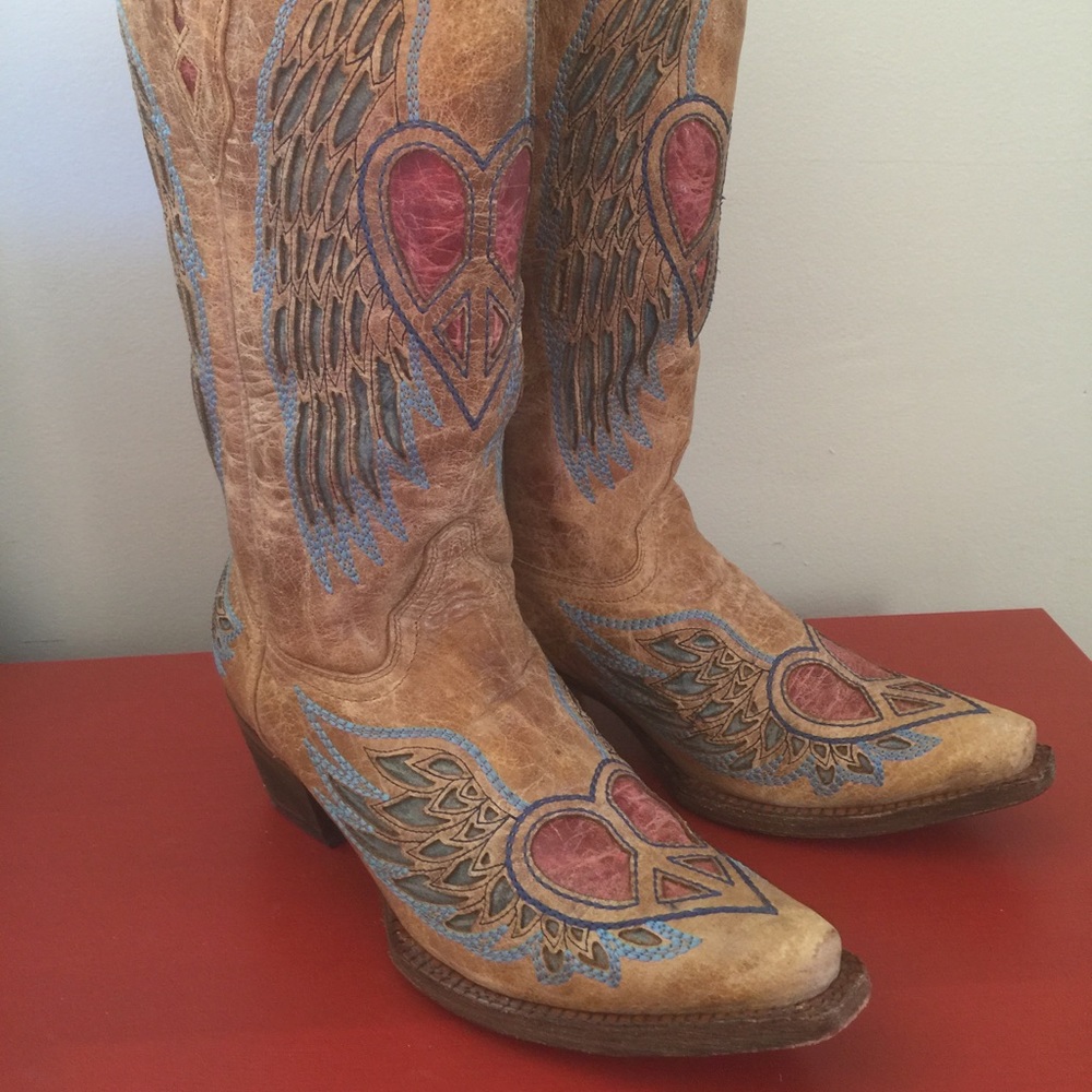 CORRAL cowboy cowgirl boots Heartwing Vintage line